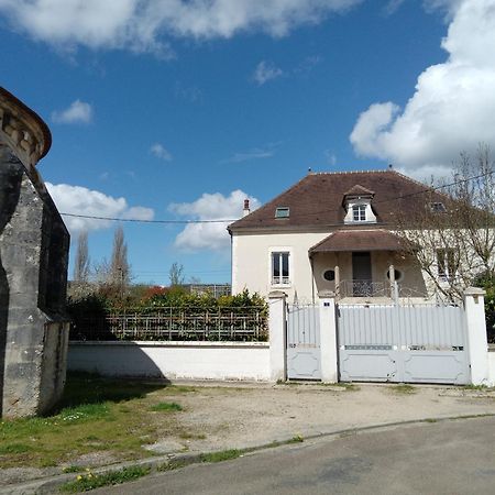 Gite Le Murier Blanc Deux Rivieres Exterior photo